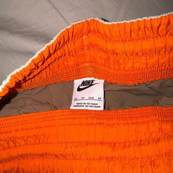 Nike Tan Cargo Jogger Pants with White Paneling - Picture 2 of 2